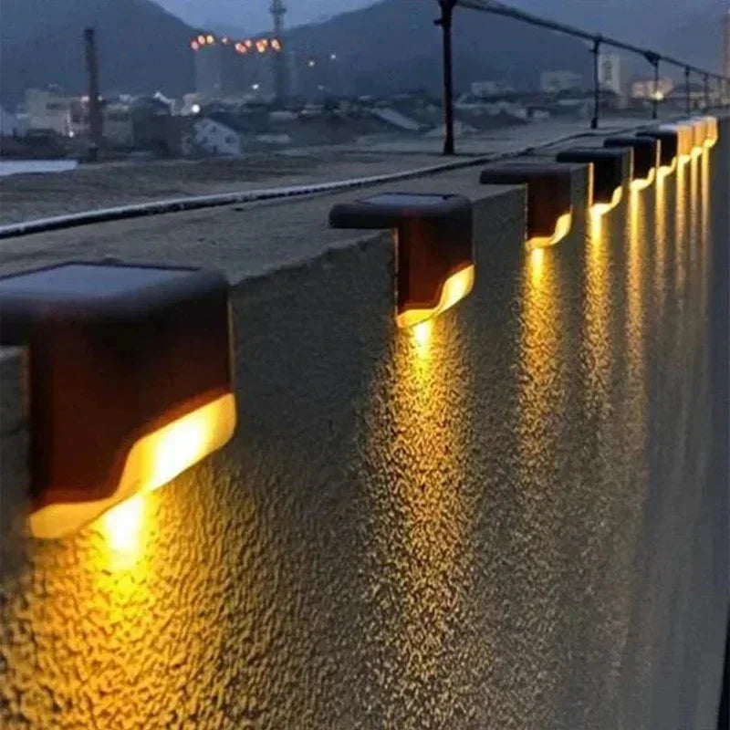 Luces Solares LED para Escaleras y Jardín — Pack 1/4/8/12 Unidades Impermeables Autoinstalables